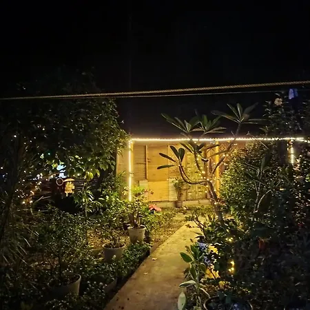Hideaway B&B