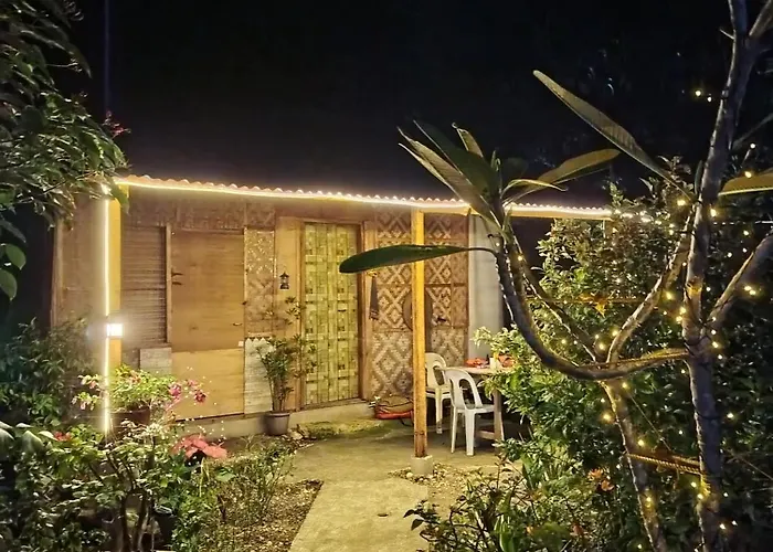 Hideaway B&B 몰볼